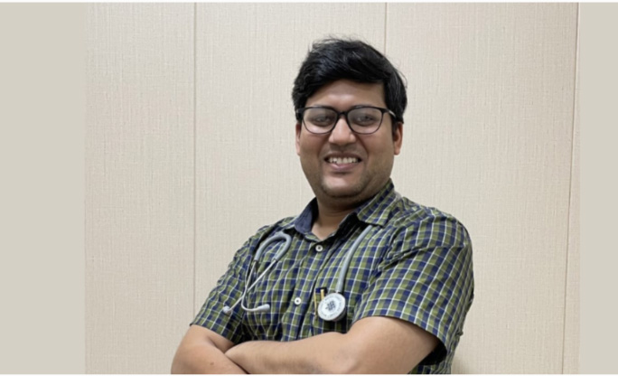 Dr. Abhinav Banerjee: Leading the Future of Pulmonology and Critical Care in Western Uttar Pradesh