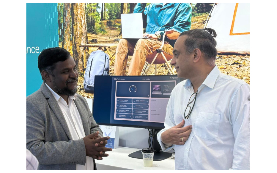 Dell Senior Director Anurag Arora Visits Laptop Store’s Bommanahalli Outlet in Bengaluru